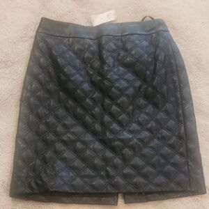 NWT Banana Republic Quilted Black  Faux Leather Skirt 4